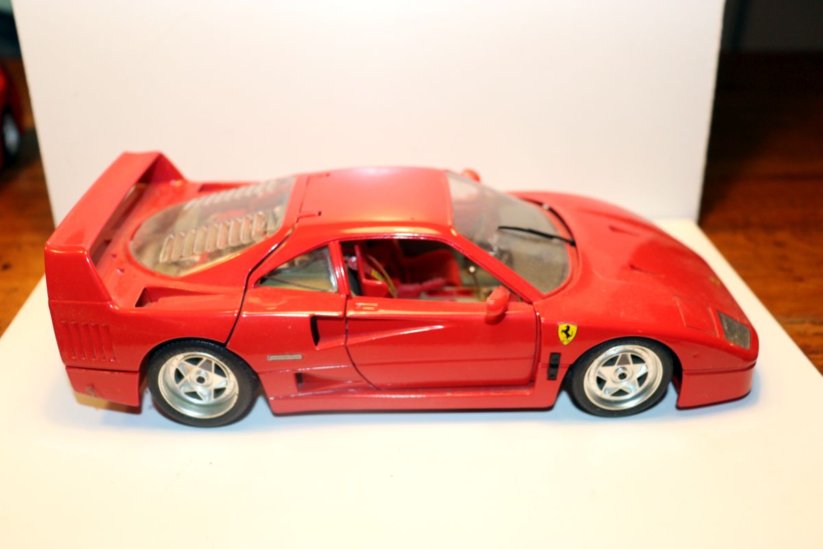 Burago SW22148, Ferrari F40, 1987, rot
