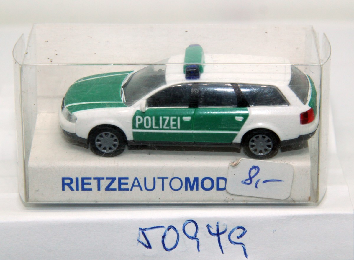 Rietze 50949, Audi A6 Avant Polizei, grün