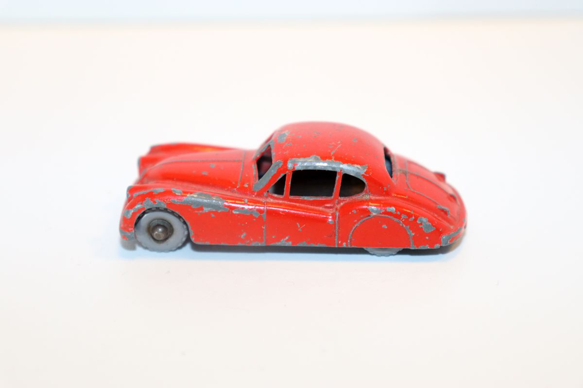 Matchbox SW21808, Matchbox by Lesney, No. 32 Jaguar XK140, red, rare, used, with signs of wear