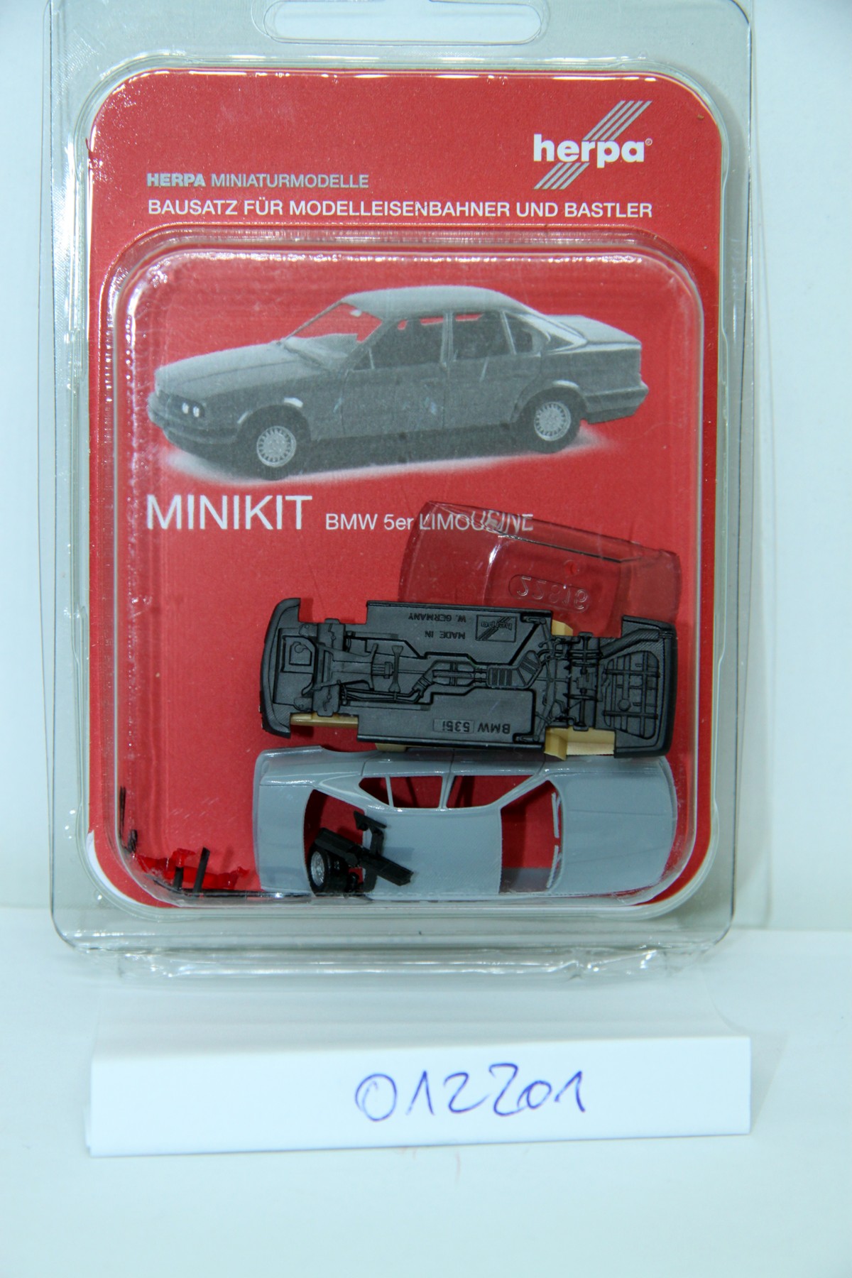 Herpa 012201, MiniKit, BMW 5er E 34, grau