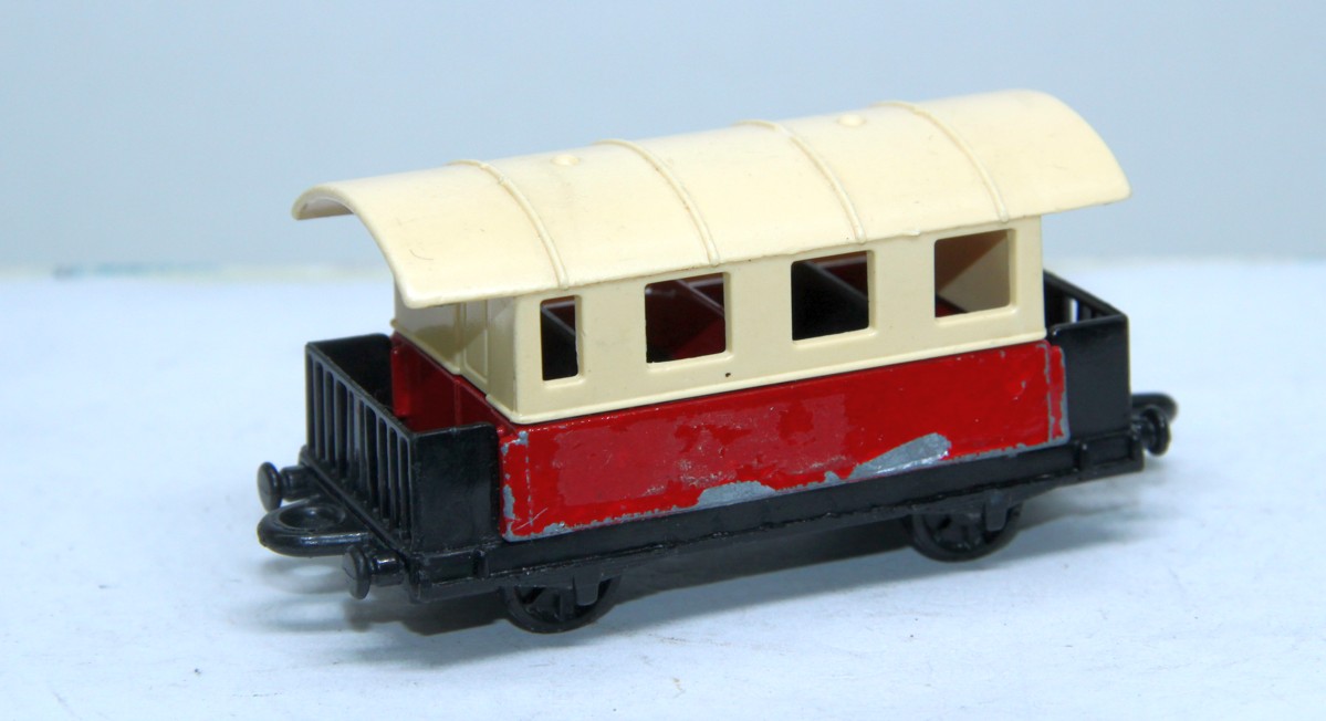 Matchbox Superfast, Eisenbahn Zug Wagon no.44, Passenger Coach