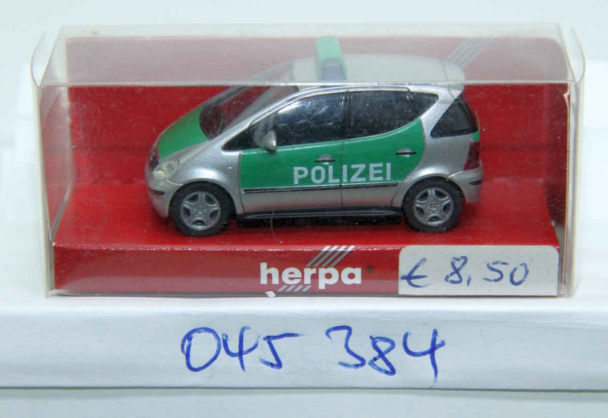 Herpa 045384, Mercedes Benz AKlasse "Polizei"