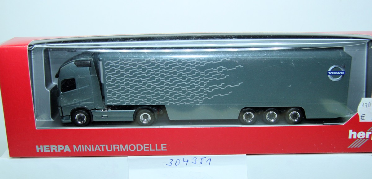 Herpa 304351, Volvo FH 16 Gl. XL refrigerated box truck "Volvo Promo Truck", era VI,