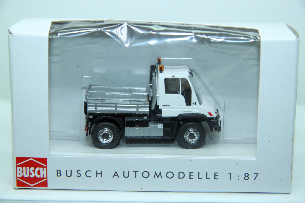 Busch 50916, MB Unimog U430, emergency vehicle, white, for H0 gauge