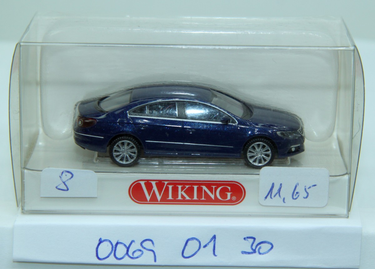 Wiking 00690130, VW PASSAT Coupe DARK BLUE, for H0 gauge, with original box
