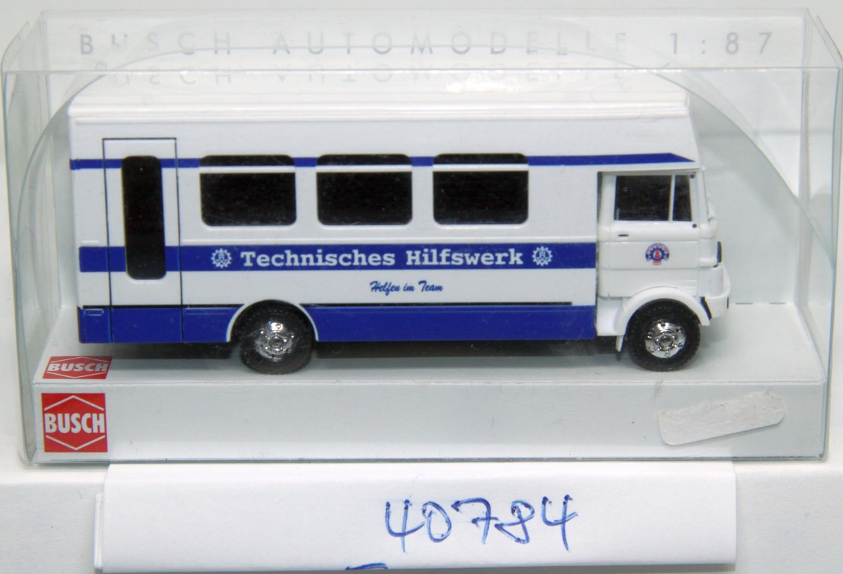 Busch 40784, MB LP 809, emergency vehicle of the technical relief organisation , for H0 gauge,