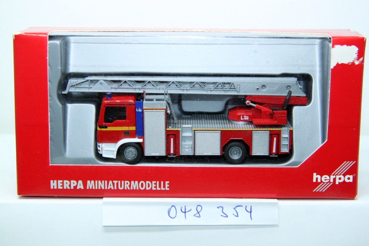 Herpa  048354, MAN TGM DLK 23/12 L32 "Feuerwehr"