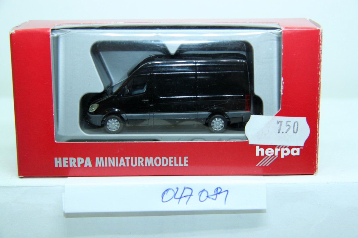 Herpa 047081, MB SPRINTER, box. black, for H0 gauge, 