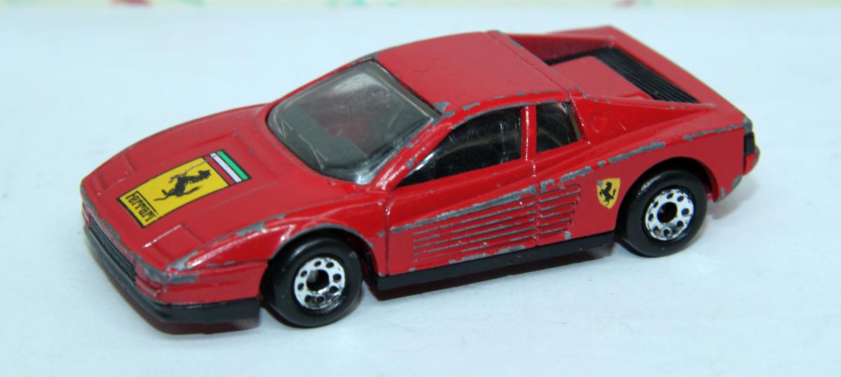 Matchbox Ferrari Testarossa, rot, 1985, 1:59