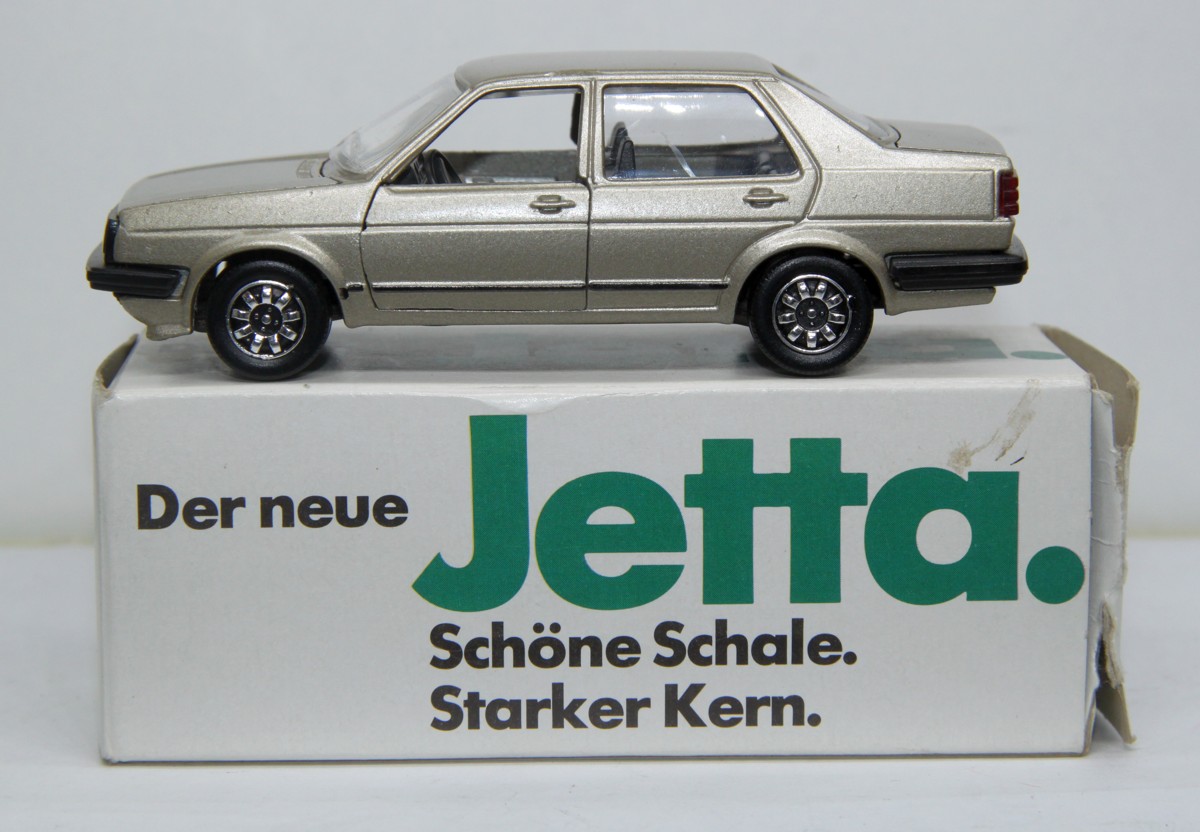 Schabak, VW-Jetta II, grau-metallic, Maßstab 1:43, in Originalverpackung