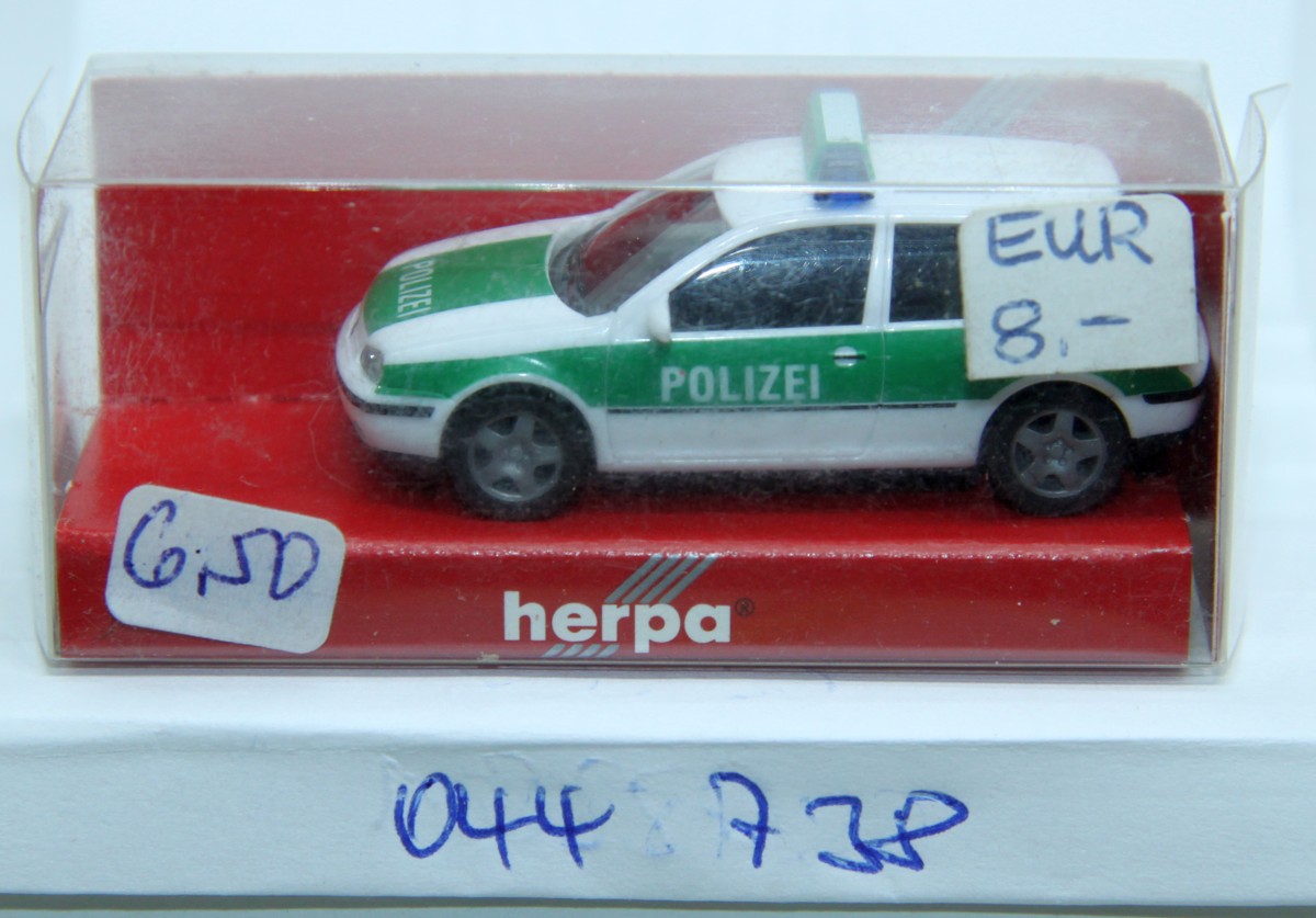 Herpa 044738, VW Golf IV "Polizei", grün/weiß